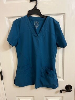 Barco One Uniforms Caribbean Blue V-Neck Scrub Top